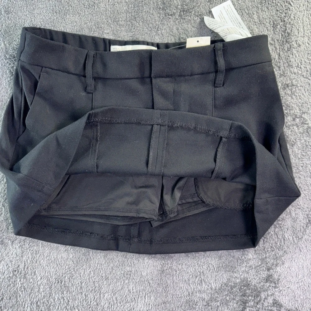 Hollister Women Black Low-Rise Mini Skort Size Small NWT 343-483-00106-900